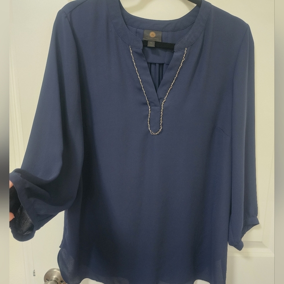 JM Collection Navy Blue Top - Picture 1 of 7